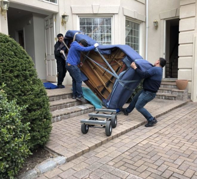 Piano Movers in Manhasset